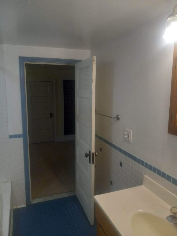 2114 Robinwood Ave #C - Photo 2 of 18