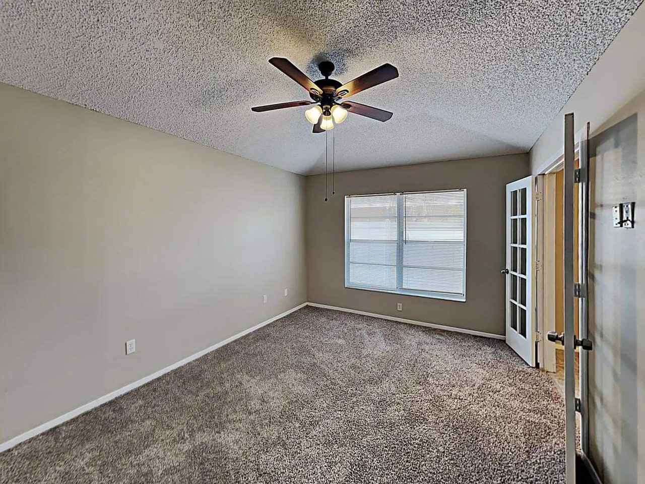 8714 Somersworth Pl #NA - Photo 2 of 13