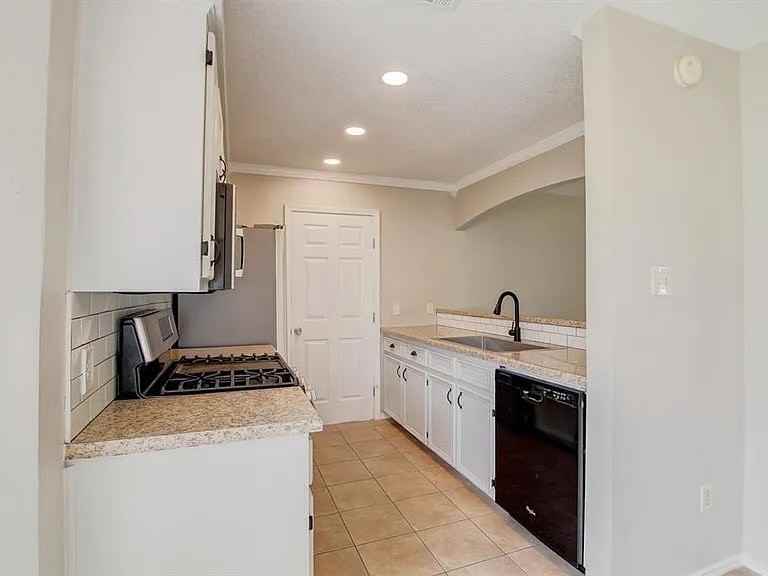 2409 Lasso Dr #NA - Photo 2 of 6