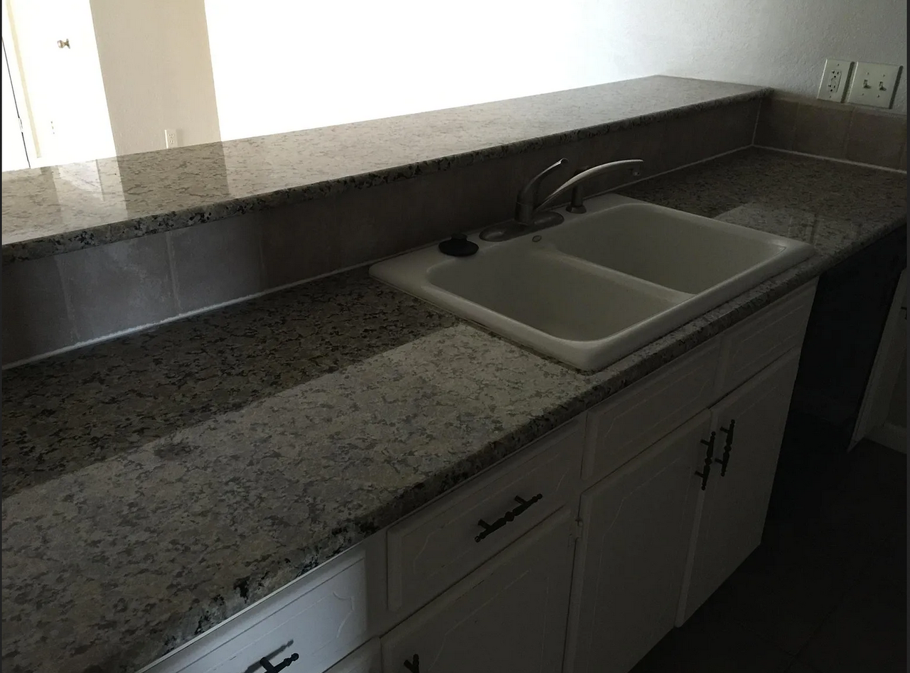 110 Catherine St #B - Photo 3 of 9
