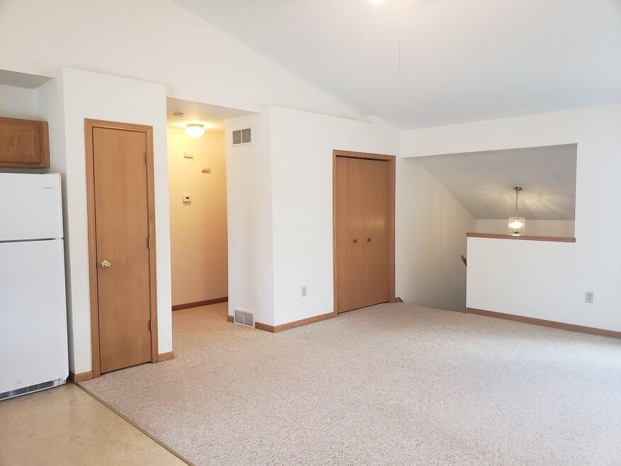 1221 Winston Drive - Photo 2 of 10