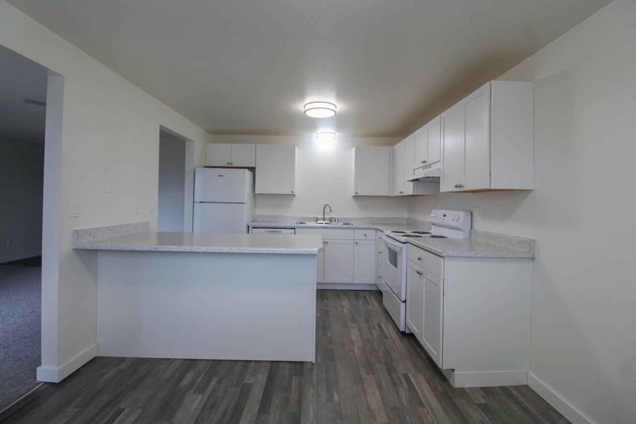 Valley Vista - Photo 6 of 23