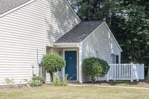 featured image of 2001 Wedgewood Pl