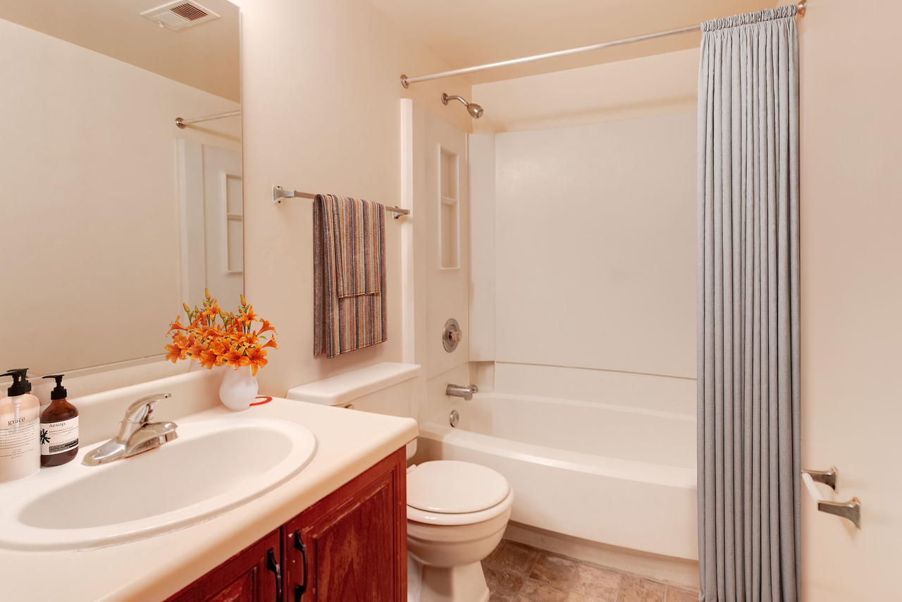 Hunter's Run Apartments - Photo 7 of 21