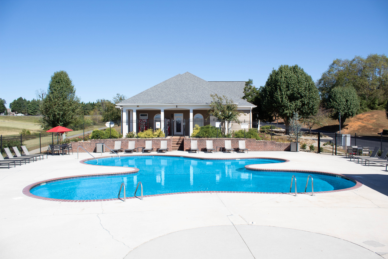 Smoky Crossing Apartment Homes Apartments 11647 Chapman Hwy, Seymour