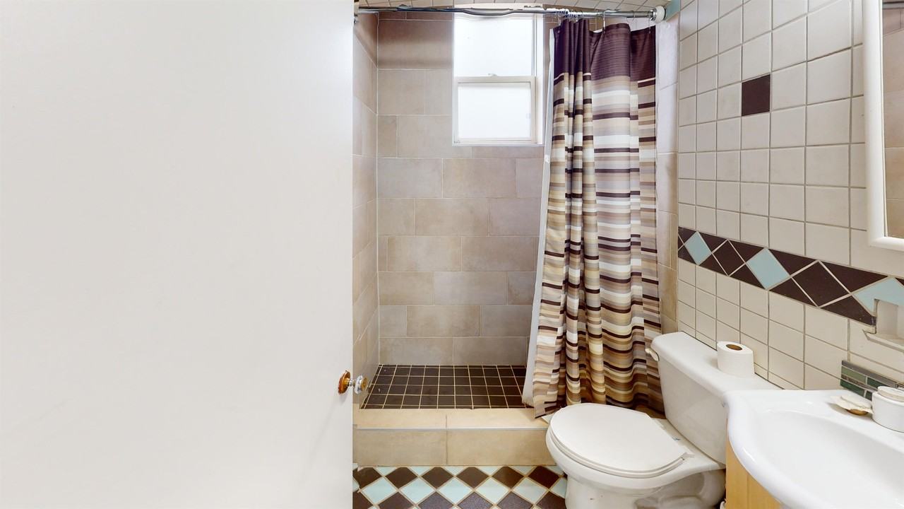 50 Third St #3 - Photo 4 of 6