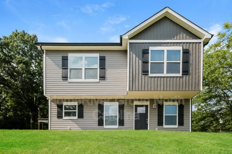 104 High Ave Sw - Photo 2 of 19