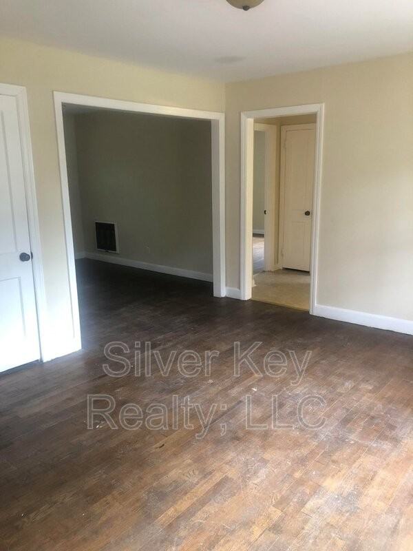 505 Guille St #1 - Photo 4 of 13