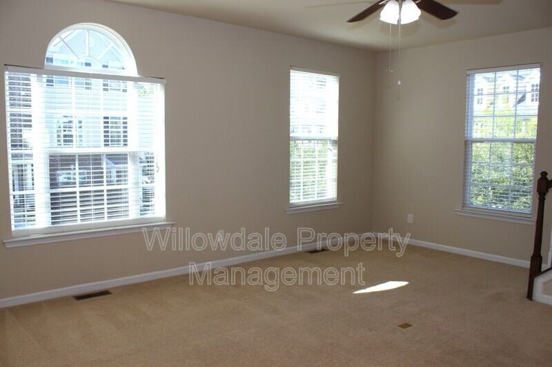 6043 Kentworth Dr - Photo 7 of 29