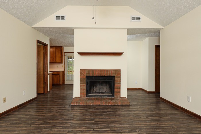 465 West Dr - Photo 2 of 7
