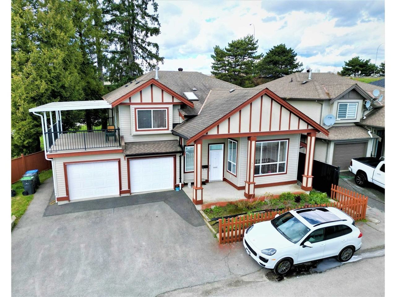 326 Hume Street, New Westminster, BC V3M 7A5, CA 2 bedroom House