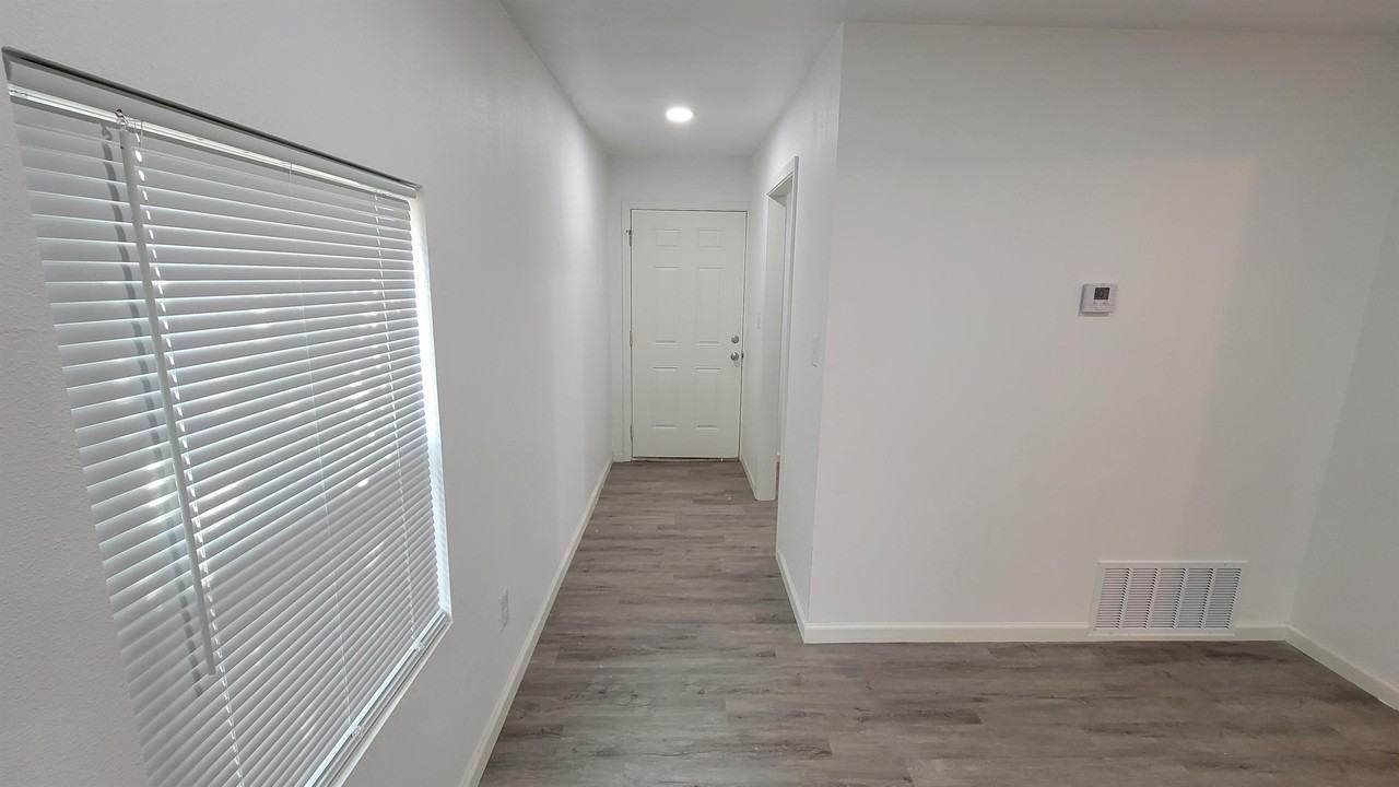 301 Robbins St #1 - Photo 7 of 17