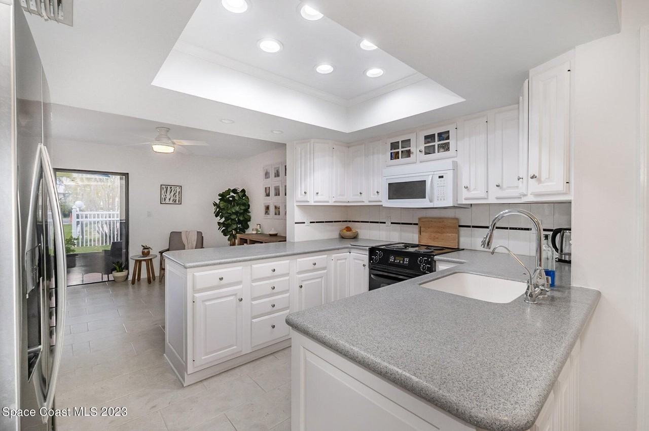 116 Skyline Cir #1 - Photo 4 of 21