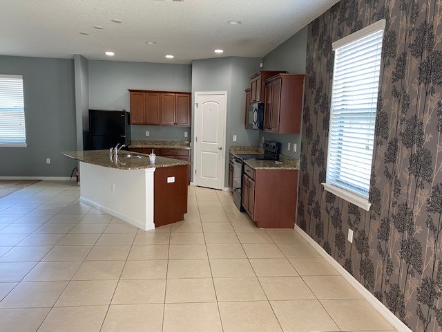 610 Silverthorn Pl #1 - Photo 5 of 28