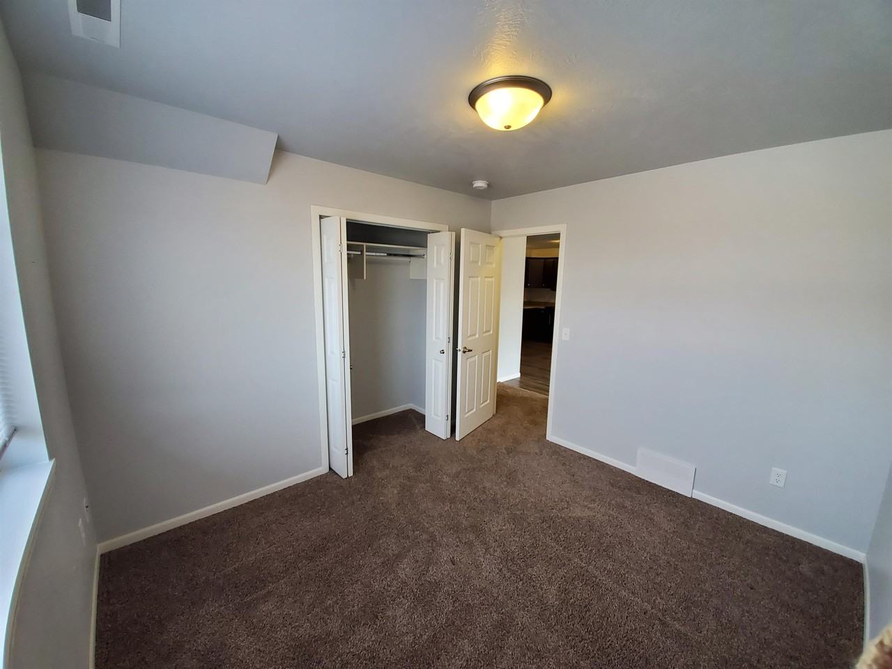 408 N Sioux Blvd #7 - Photo 2 of 11