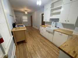 featured image of 1475 Albert St N #0