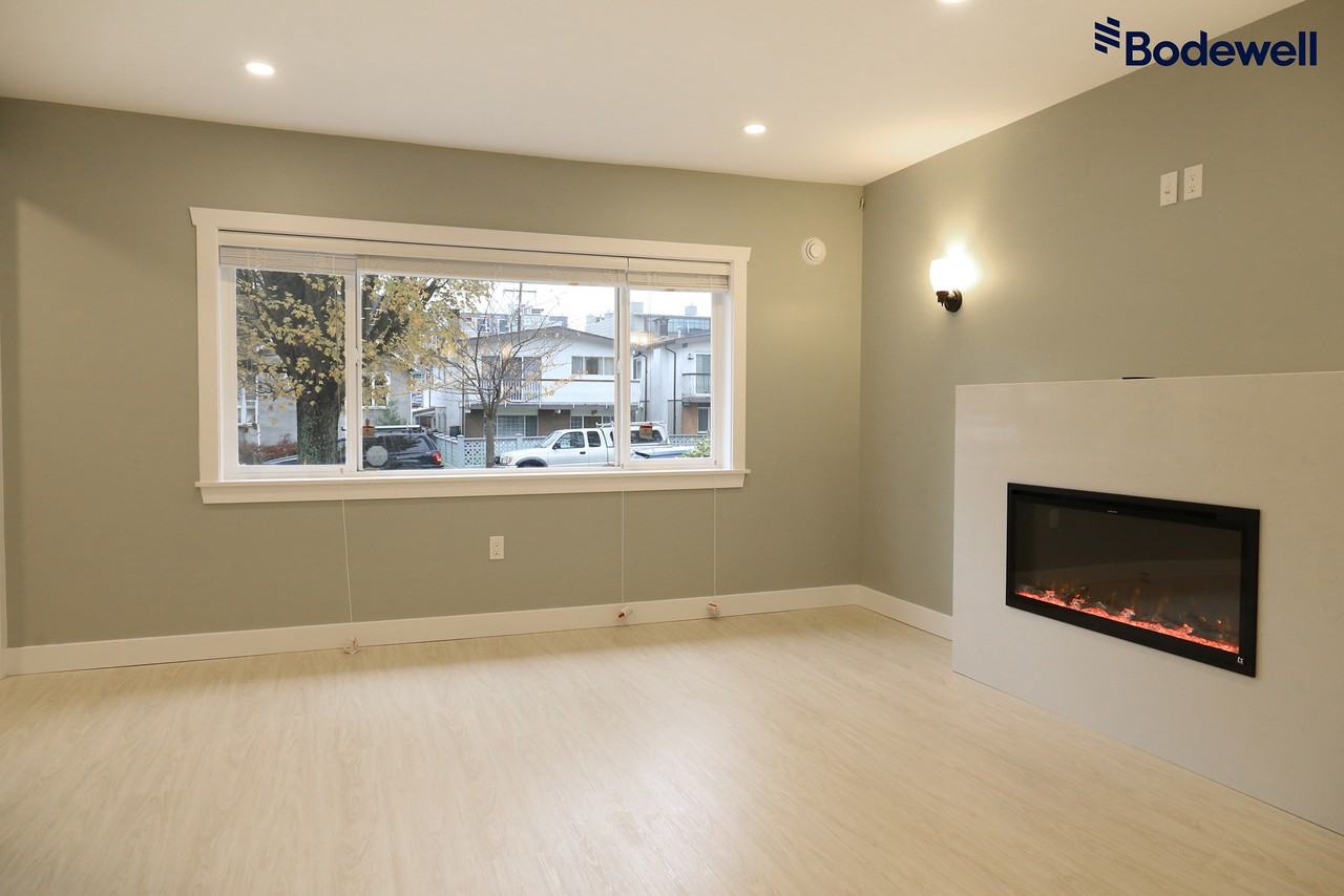 2797 Franklin St - Photo 2 of 23