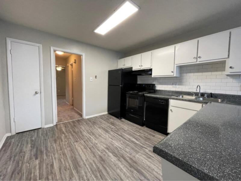 835 Johnson Rd - Photo 3 of 20