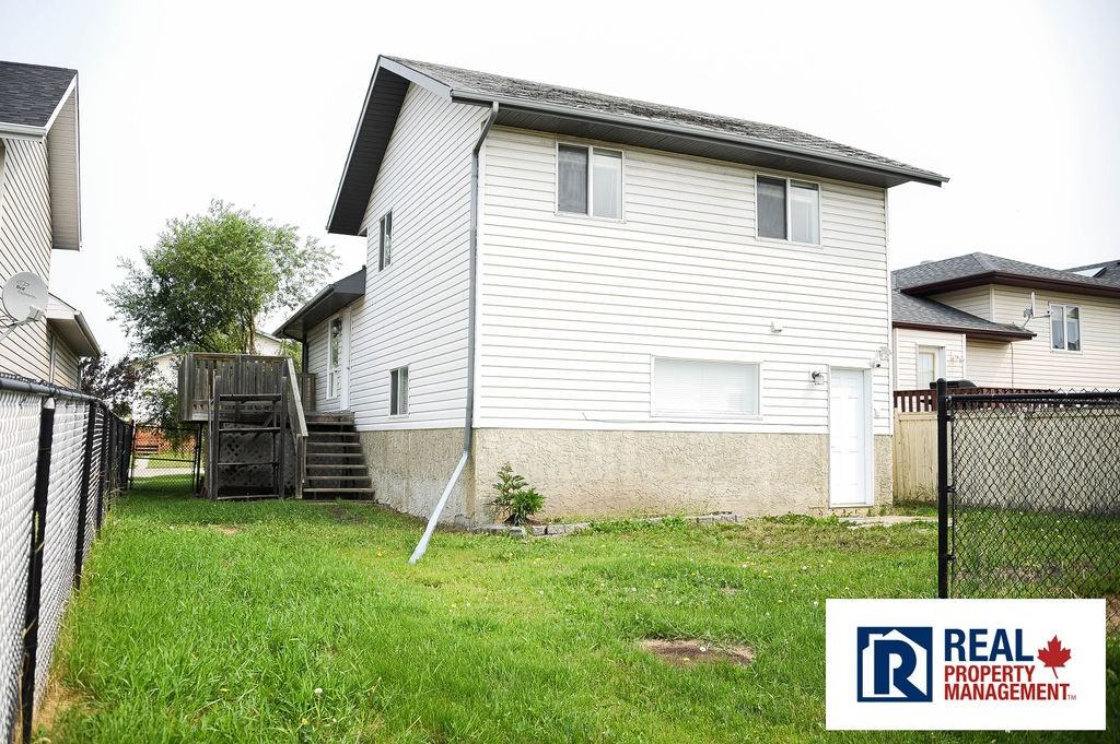 9717 126 Avenue - 1 - Photo 2 of 21