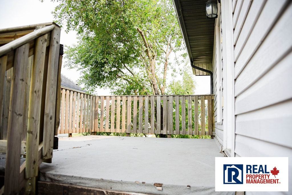 9717 126 Avenue - 1 - Photo 3 of 21
