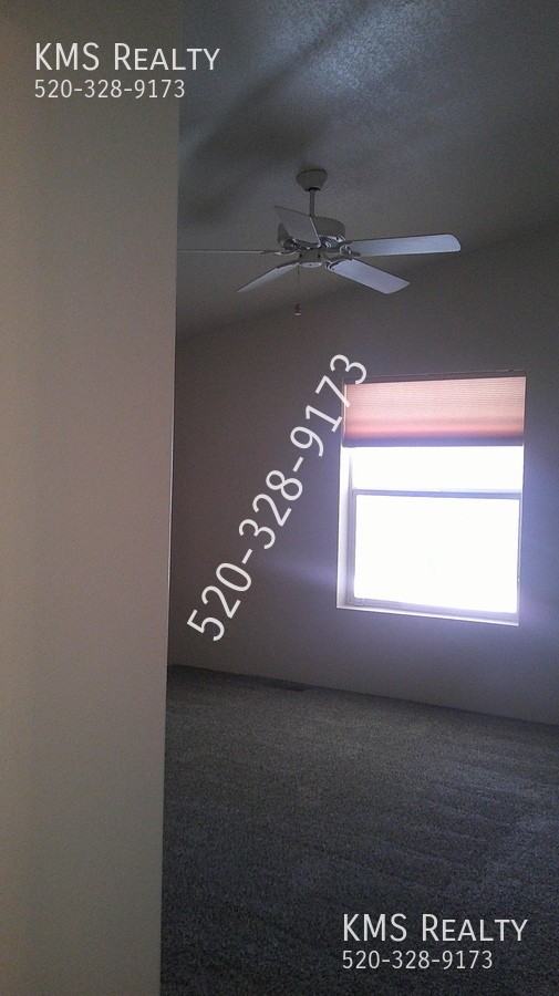 4927 N River Vista Dr, Tucson, AZ 85705 3 Bedroom House for $1,600