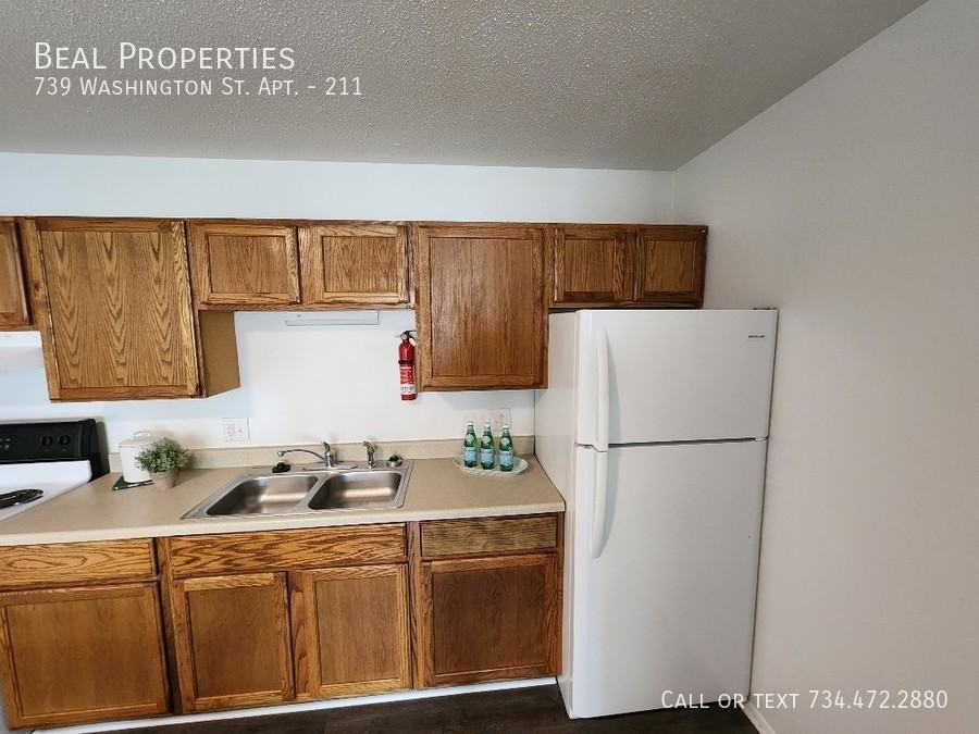 739 Washington Street #211 - Photo 6 of 14