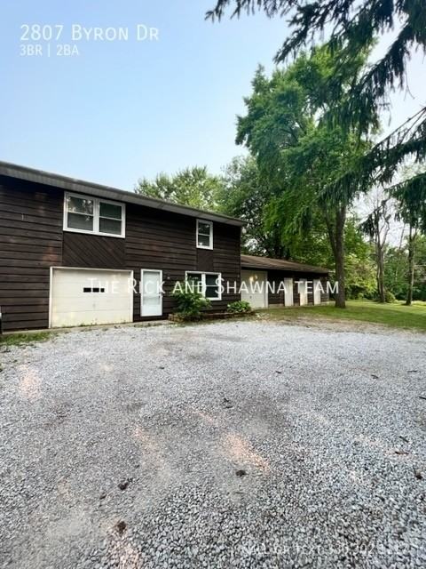 2807 Byron Dr - Photo 2 of 15