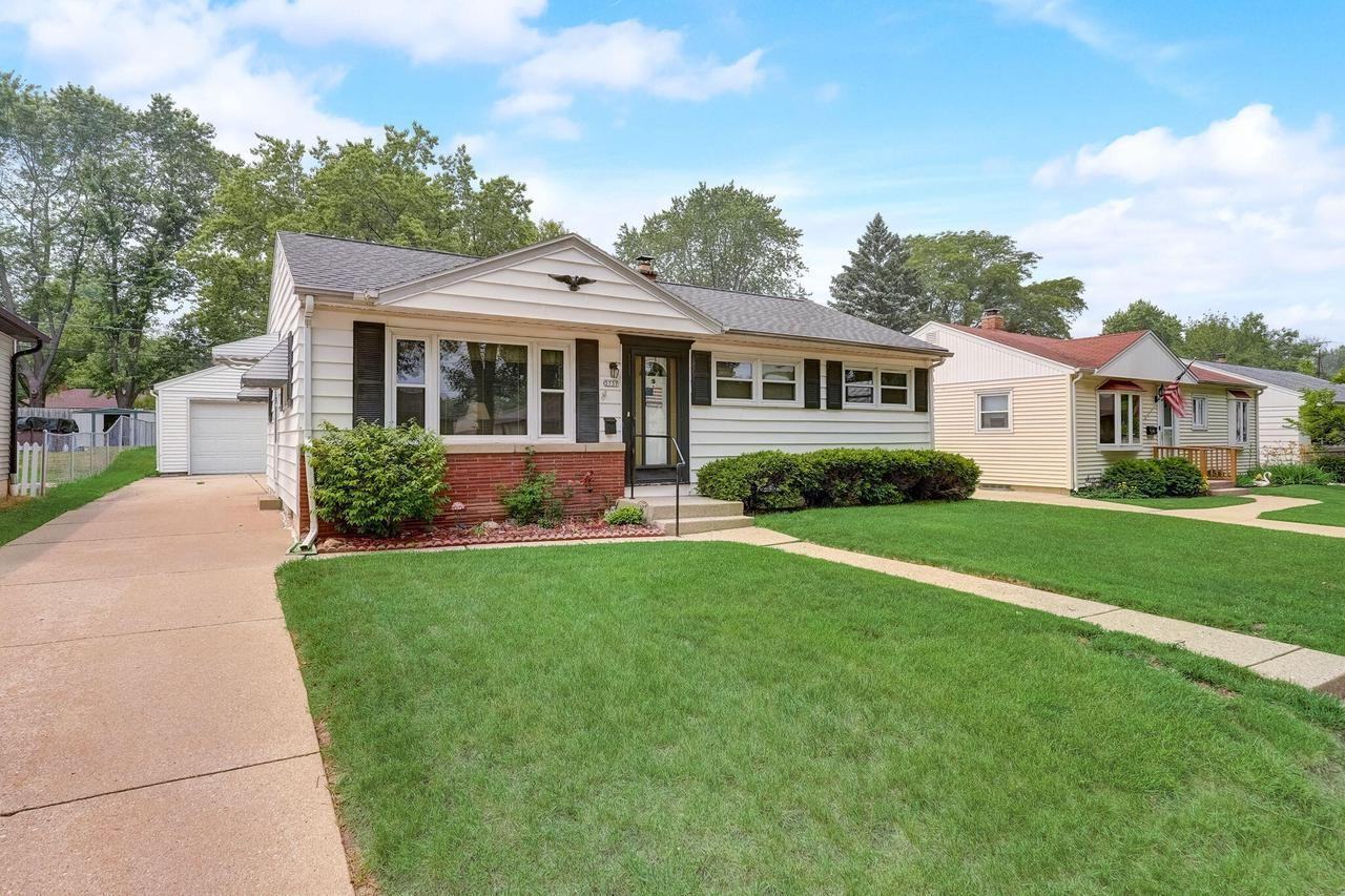 3737 S 54th St #NA - Photo 2 of 23