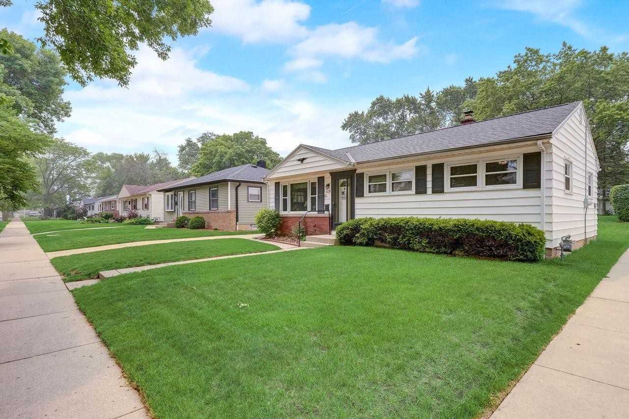 3737 S 54th St #NA - Photo 3 of 23