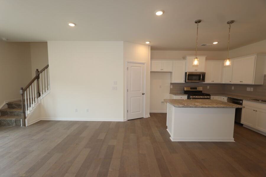 387 Abington St #387 - Photo 3 of 7