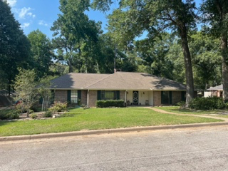 3925 Redwood Dr - Photo 2 of 6