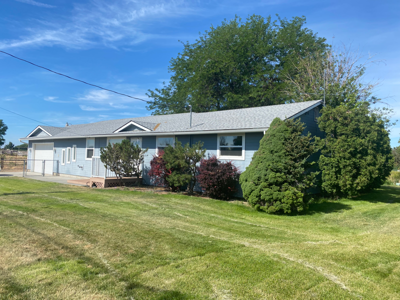 4764 Road M Ne - Photo 2 of 17