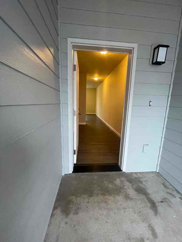 1903 Ahlers Ave #D - Photo 2 of 15