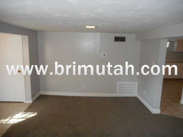 2637 S Kenwood St #2637 - Photo 3 of 20