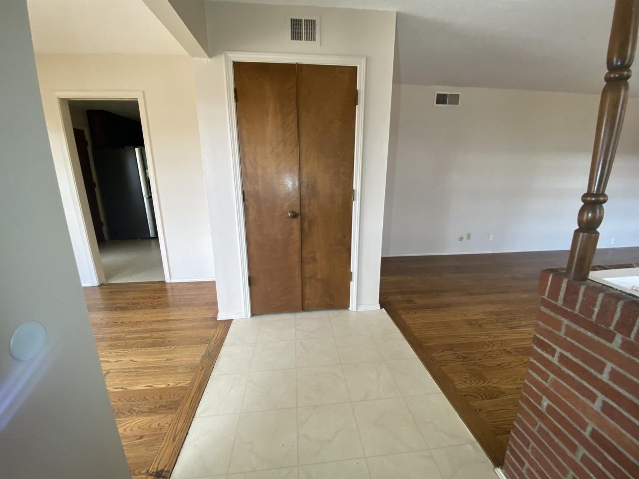 901 Santa Ana Ave Se #0 - Photo 2 of 27