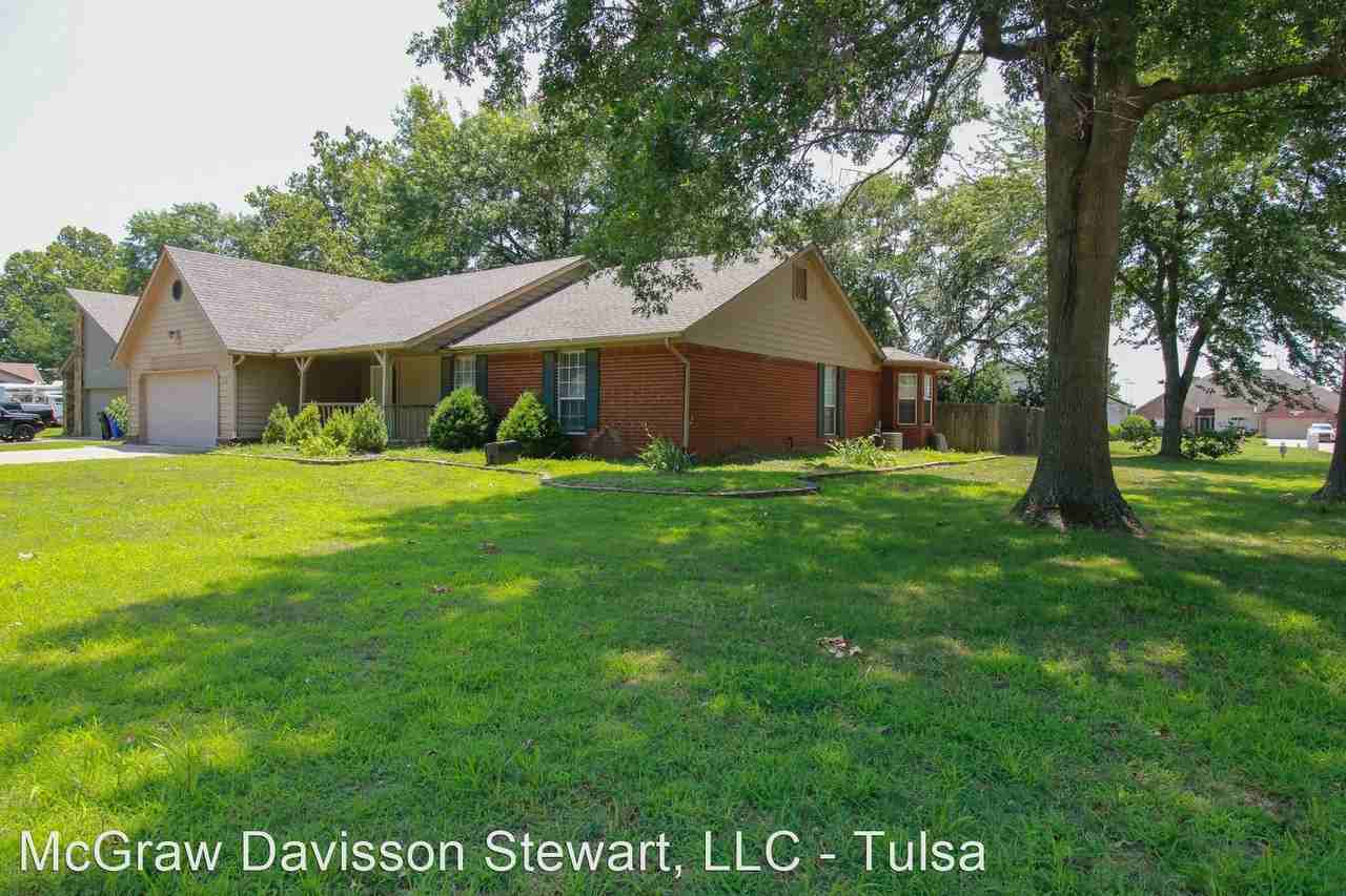 1013 W Pensacola Ct - Photo 2 of 32