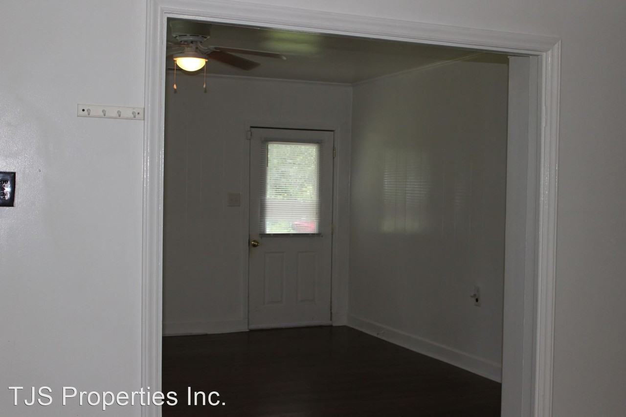 611 C St - Photo 3 of 11