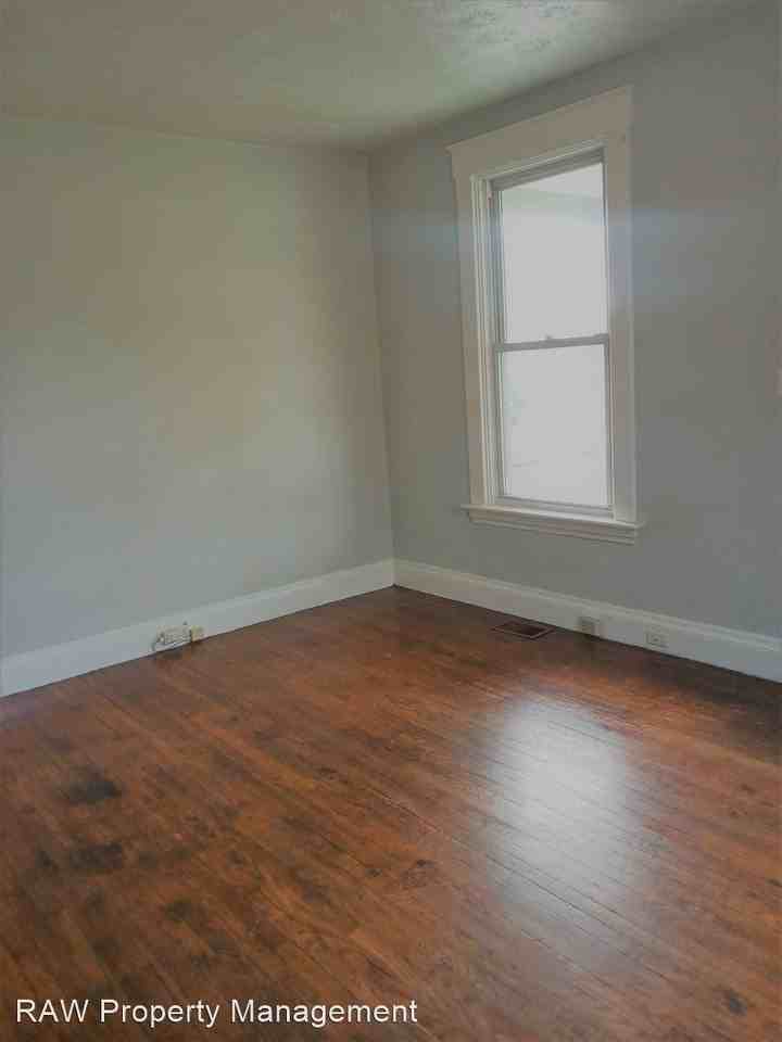 1804 Bising Ave - Photo 3 of 15