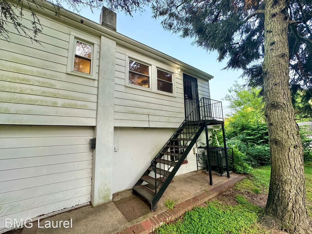 1013 Annapolis Rd - Photo 2 of 13