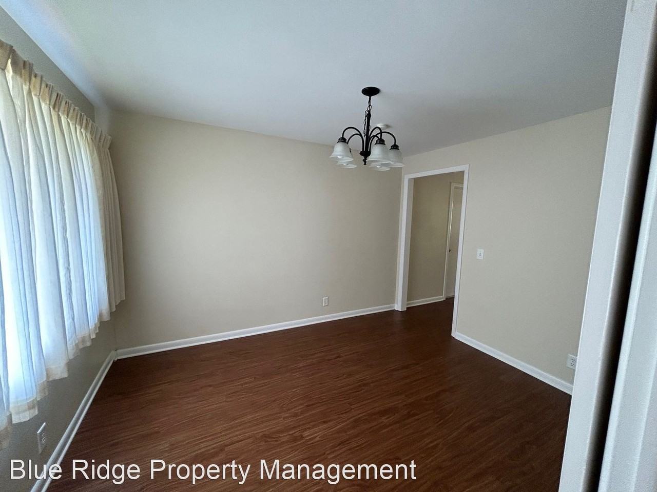 262 Rock Springs Dr - Photo 3 of 18