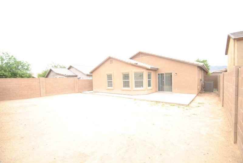 3132 W Carson Rd - Photo 2 of 16