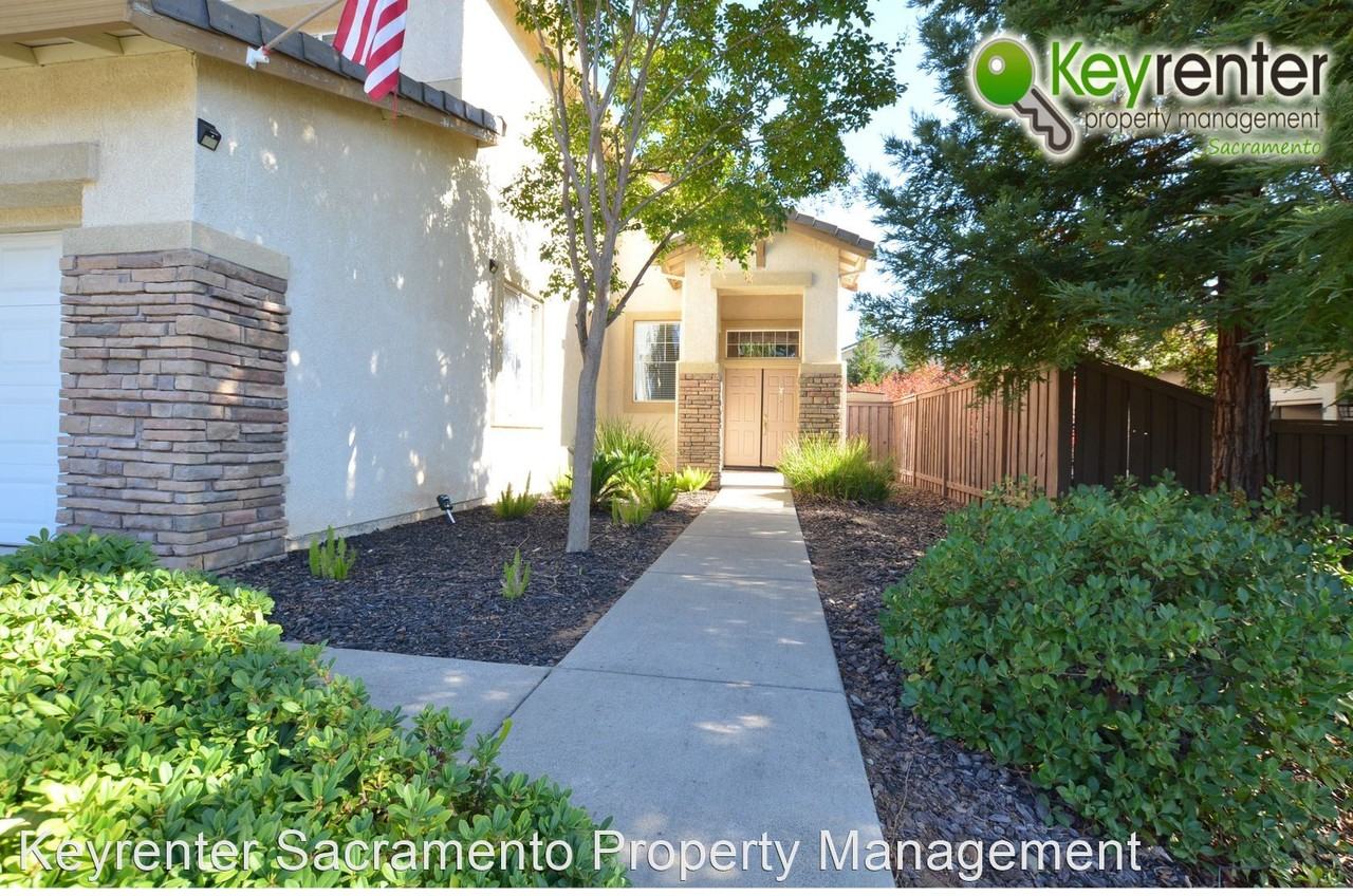 1845 Ardfern Way - Photo 3 of 38
