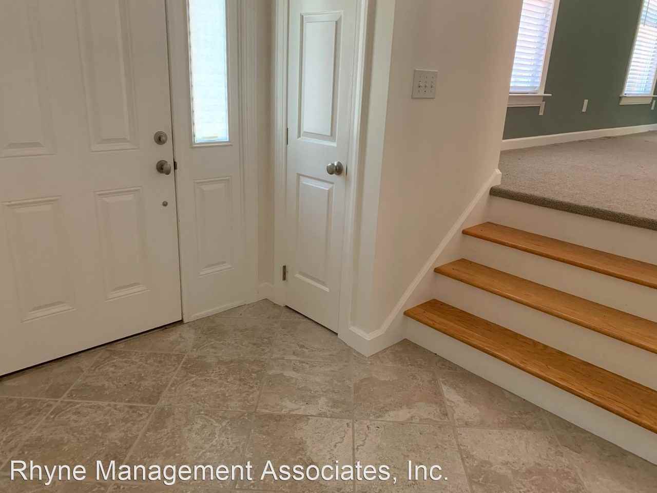 1504 Strothmore Ct - Photo 3 of 21