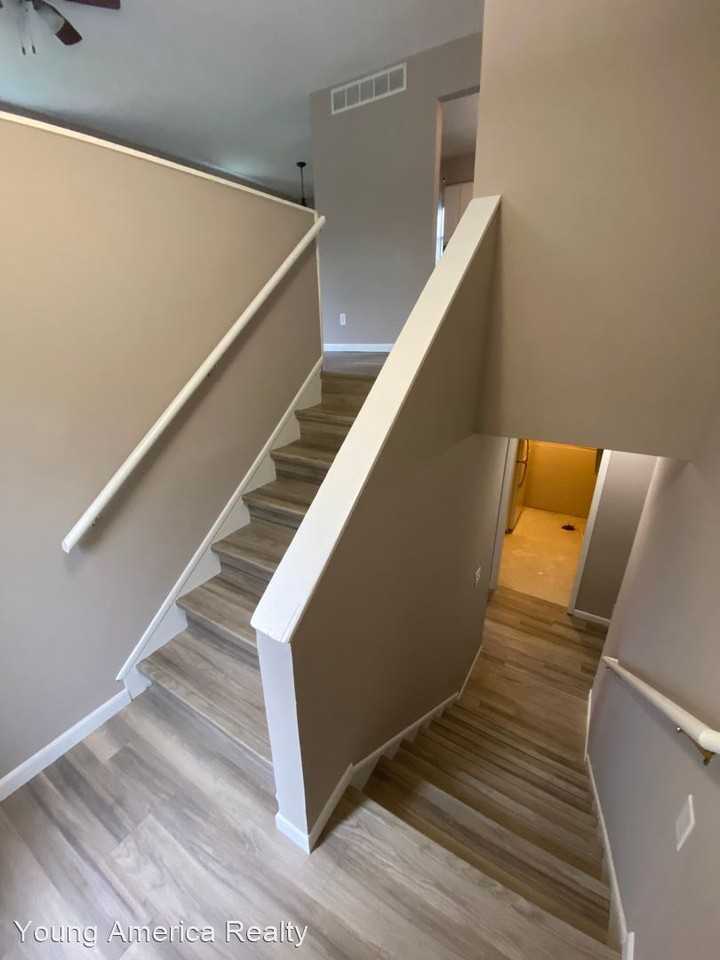 212 1/2 S Coolidge St - Photo 2 of 20