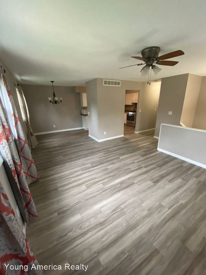 212 1/2 S Coolidge St - Photo 3 of 20