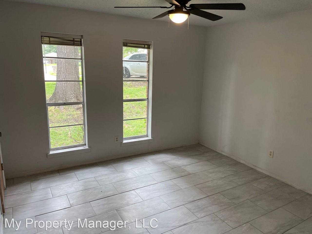 6004 Bryan Cir - Photo 2 of 14