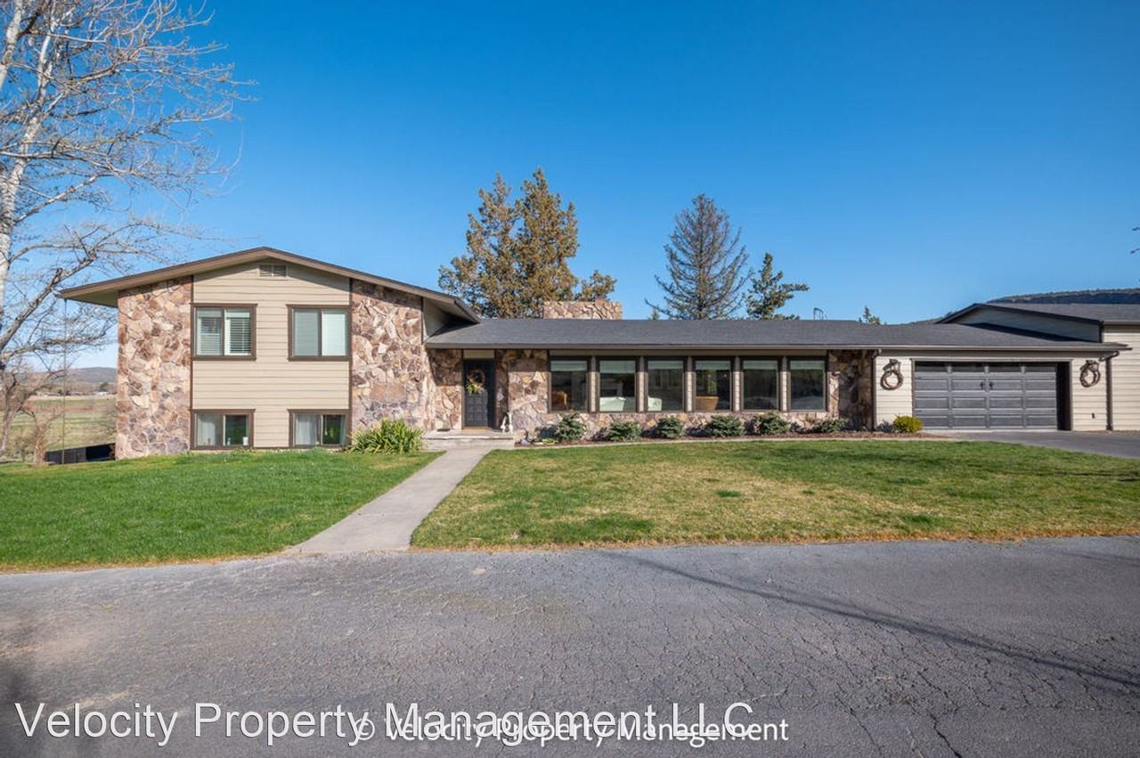 8490 Ne Ochoco Hwy - Photo 2 of 33