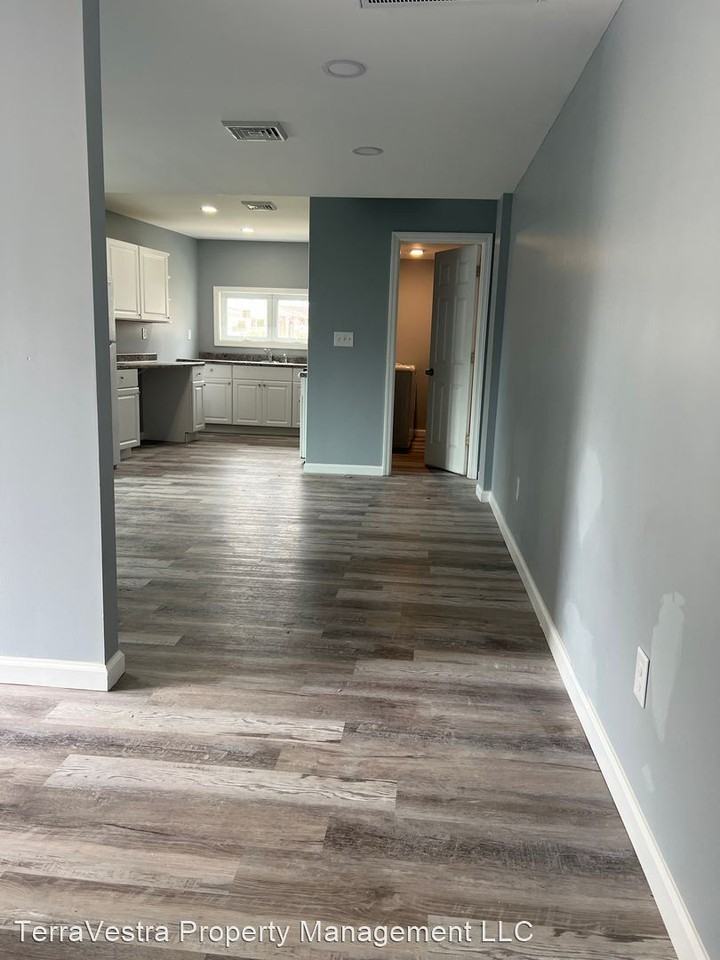 6 East Avenue / 2628 Main Street Apartments in Quinton, NJ 08079 Zumper