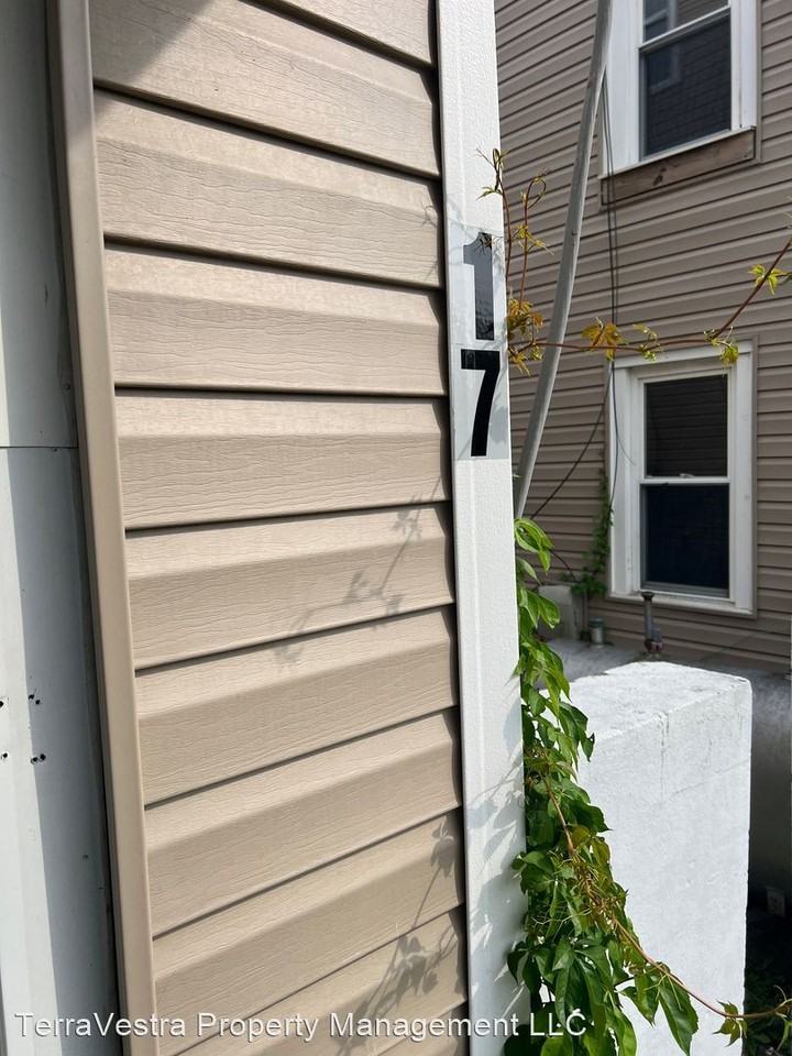 09-31 Quinton Alloway Road - Photo 3 of 12