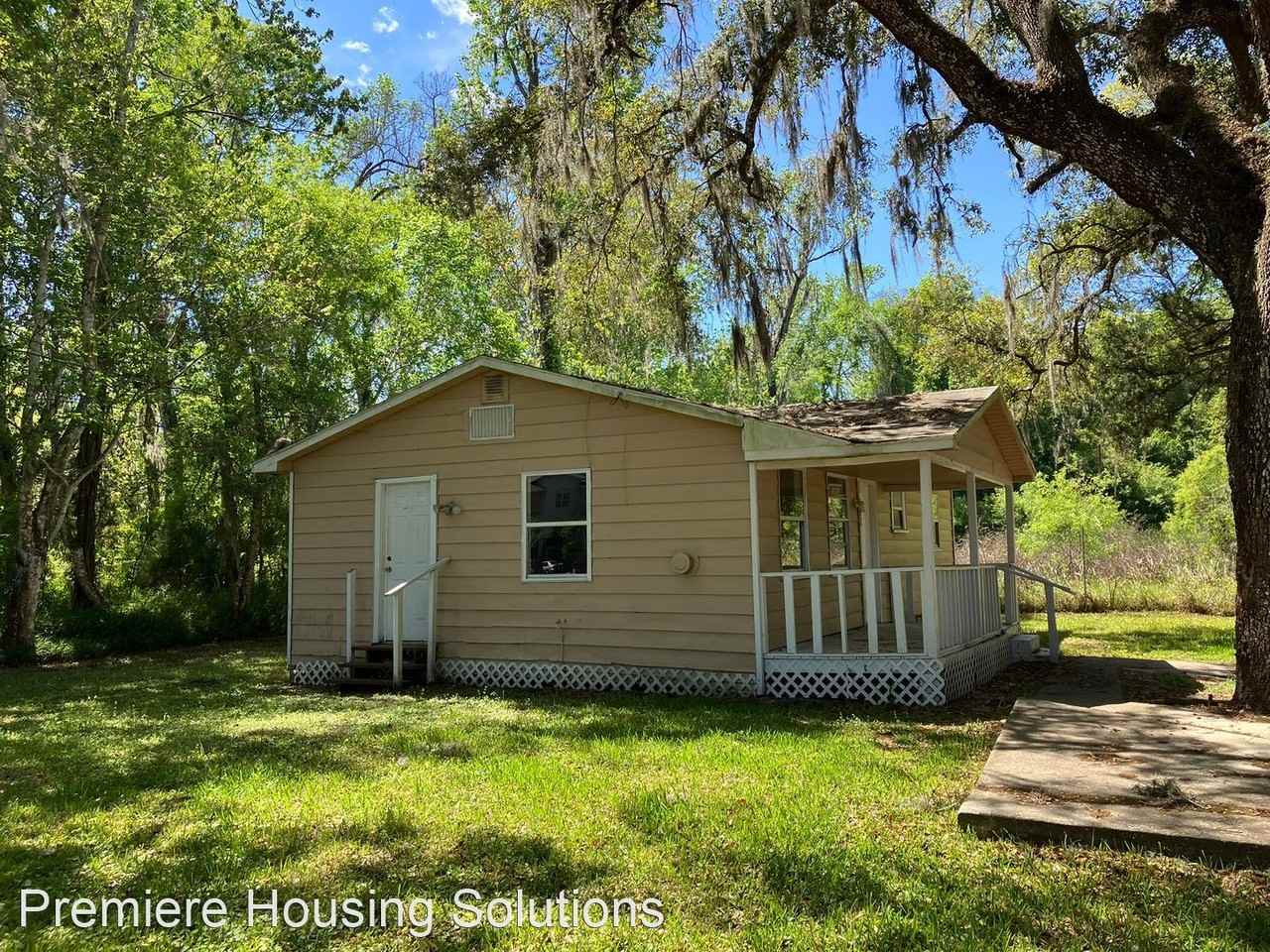 203 D St - Photo 2 of 13